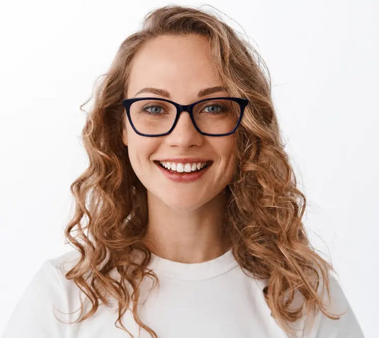Model wearing Annabel glasses – virtual try-on