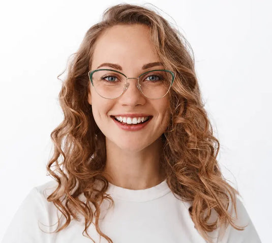 Model wearing Derby glasses – virtual try-on